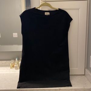 Wilfred Free shirt sleeve suede black dress with pockets